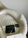Devotion by Cyrus White Sweater, S