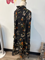 En Creme Black Dress, L