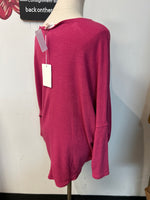 New Olivia Grey Raspberry Top, M (retail $100+)