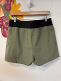 Helly Hansen Green Shorts, XL