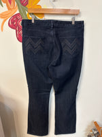 Isaac Mizrahi High Rise Baby Boot Jeans, 14
