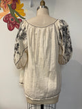 New Max Studio Ivory/Black Top, L