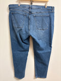 Old Navy 30" Inseam Wow Boyfriend Mid Rise Jeans, 18