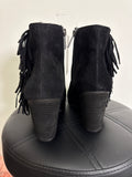 New with tags Vince Camuto Black Leather Hayzee Boots, 9 Wide