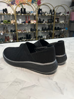 Bzees Black Triumph Slip On Shoes, 7.5 (retail $90)