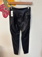 Old Navy Black Shiny Powersoft Athletic Leggings, M