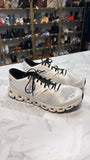 On Cloud White/Black Shoes, 9