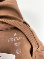 Freely Brown Pullover, L