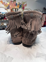 Minnetonka Gray Fringe Suede Boots, 11