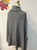 Kirundo Gray Poncho Sweater, S