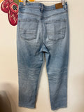 American Eagle Mom Straight Jeans, 6