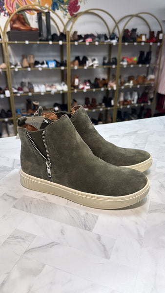 Sofft Green Suede Shoes, 7
