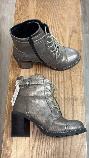 Diba Carryn Boots, 9.5