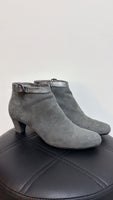 A2 Gray Boots, 9