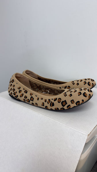 Amazon Essentials Animal Print Flats, 11