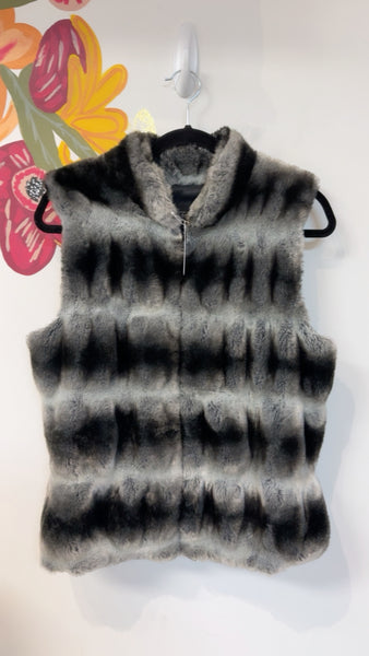 Donna Salyers' Fabulous Furs Faux Fur Vest, M