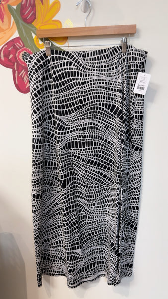 New York & Co Black Print Skirt, XL