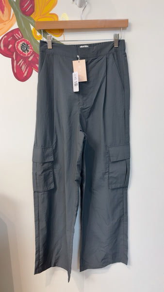 New Wilo Parachute Fly Cargo Gunmetal Pants, XS