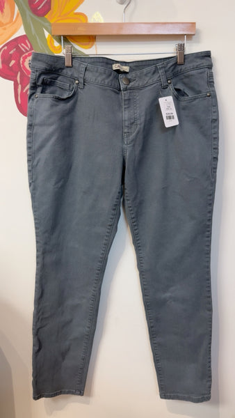 Cabi  Jeans, 16