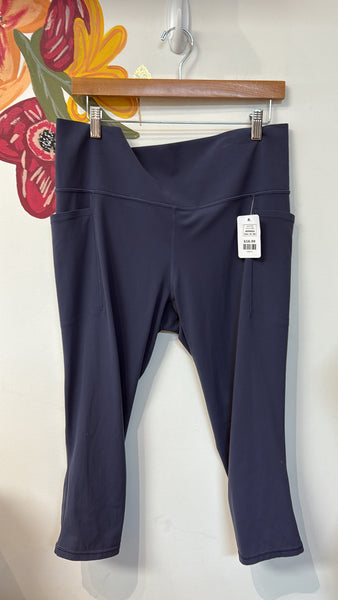 Athleta Salutation Stack Pocket Capri Leggings, XL Tall