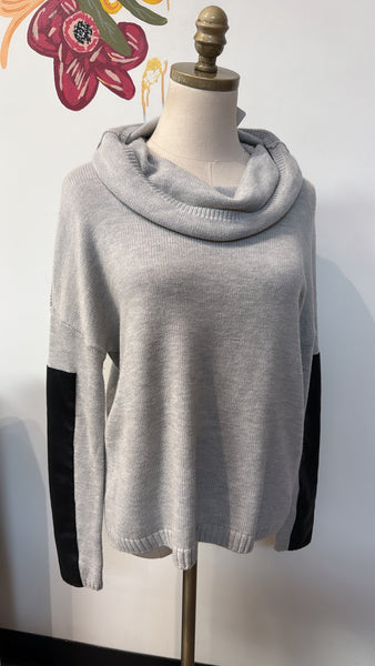 BCBGMaxAzria Gray Sweater, XS
