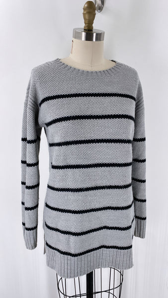 a.n.a. Gray Sweater, S