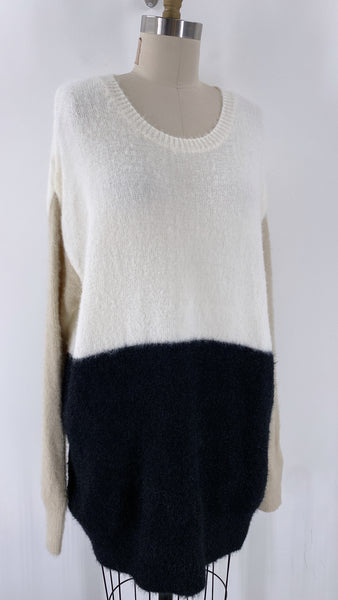 New a.n.a. Cream/Black Sweater, XL