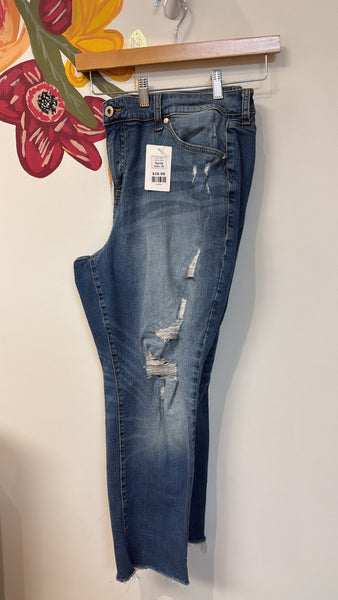 Torrid Crop Boyfriend Jeans, 20