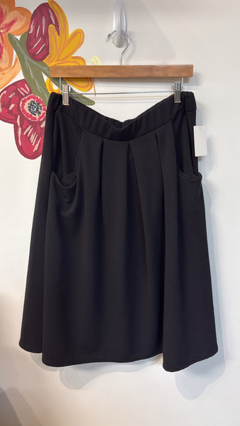 New 24 Seven Black Pocket Skirt, 1X