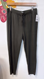 Lou & Grey Signature Soft 28" Inseam Green Pants, M