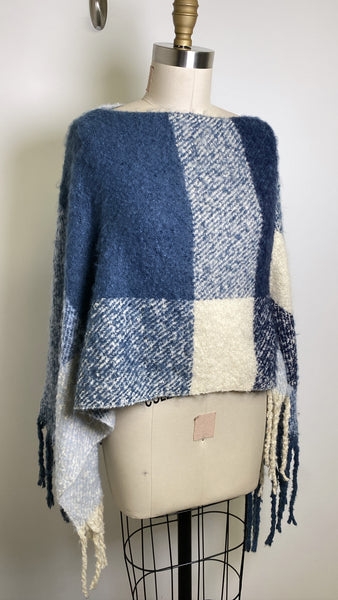 New Justin & Taylor Blue Poncho, One Size