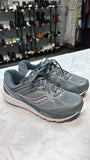 Saucony Gray Everlin Shoes, 10 Wide (no insoles)