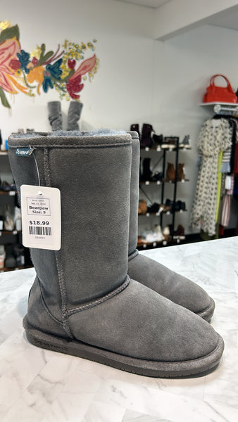 Bearpaw Gray Boots, 9