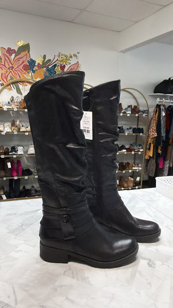 Bare Traps Black Faux Leather Ophilia Boots, 7