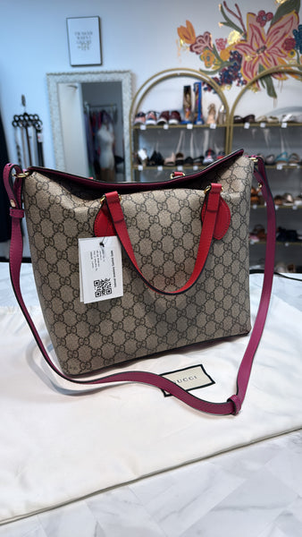 Gucci GG Supreme Monogram Linea A Foldover Tote (like new condition!)