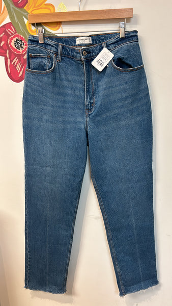 Abercrombie & Fitch 90s Straight High Rise Jeans, 12