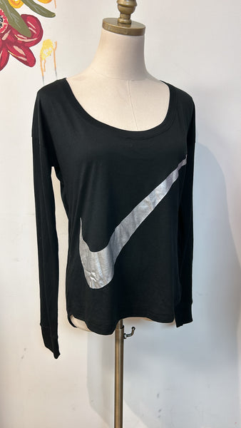 New Nike Black Top, M