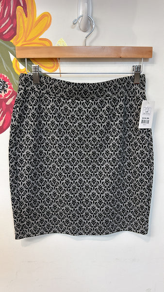 Loft Gray/Black Print Skirt, XS Petite