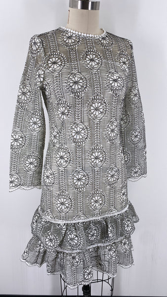 Doll Black/White Dress, S