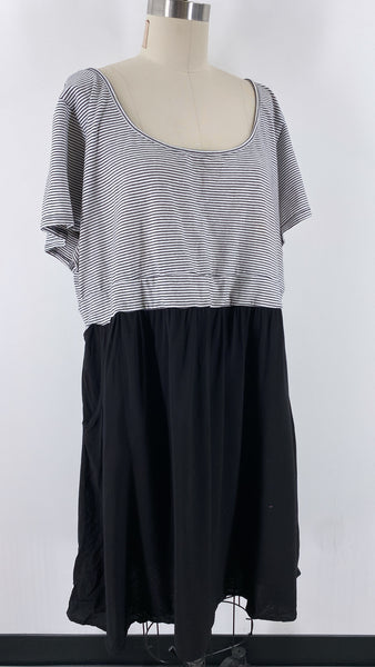 Torrid Black/White Dress, 5X