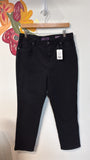 Gloria Vanderbilt Black Amanda Jeans, 14