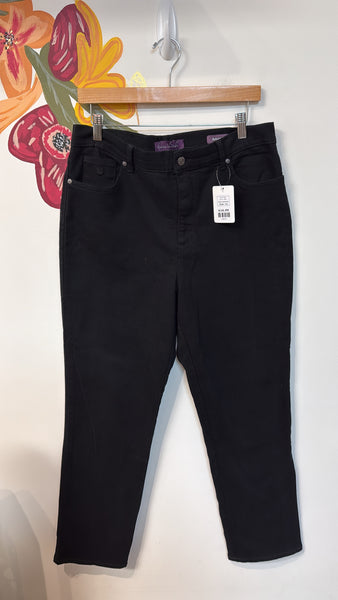 Gloria Vanderbilt Black Amanda Jeans, 14