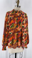 Flying Tomato Pleated Top, M