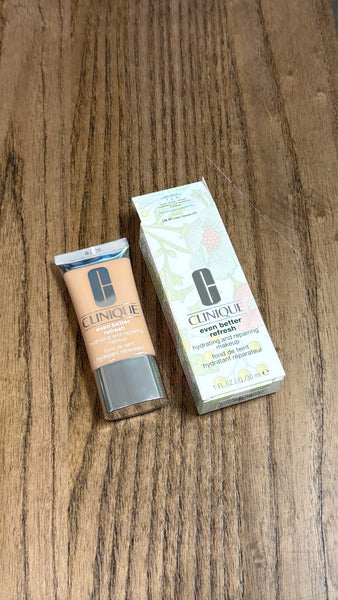 New Clinique "CN40 Cream Chamois" Even Better Refresh Hydrating and Repairing Makeup Foundation