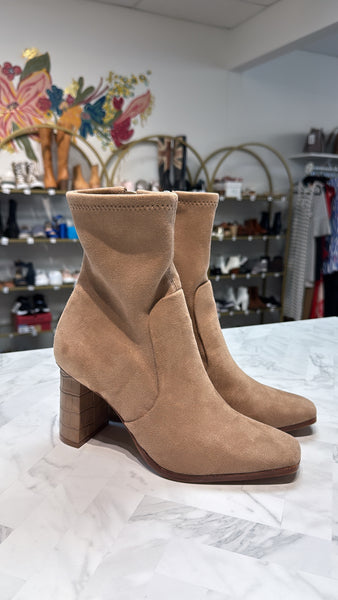 Dolce Vita Brown Boots, 9