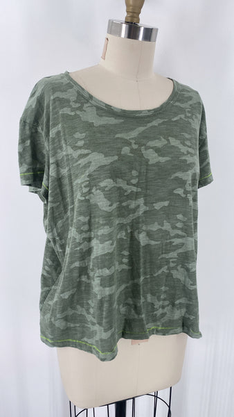 Vineyard Vines Camo Tee, L