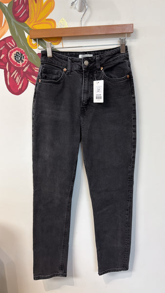H&M Black Jeans, 2