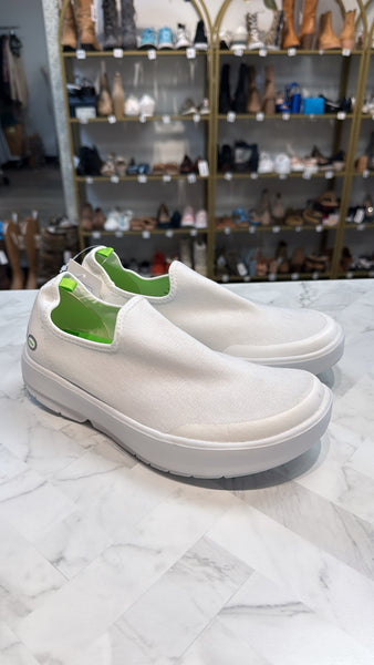 Oofos White Shoes, 9