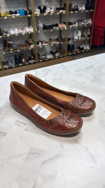 Naturalizer Brown Leather Kyndell Flats, 6.5