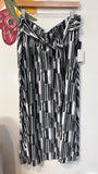 New Robert Louis Black/White Skirt, 3X